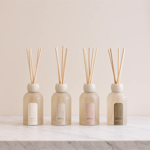 Reed diffuser-Apricot & Sweet Fig
