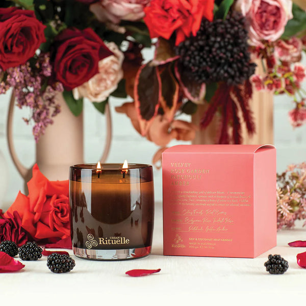 Urban Rituelle-Velvet Rose Garden, Patchouli, Amber Scented Soy Candle