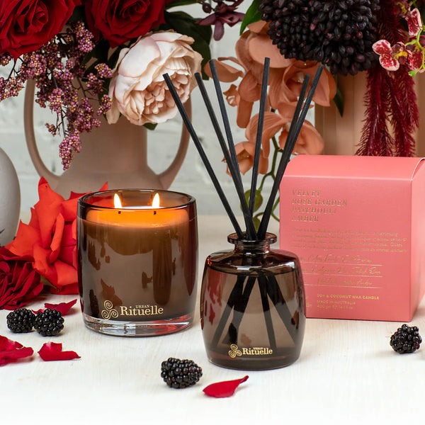 Urban Rituelle-Velvet Rose Garden, Patchouli, Amber Scented Soy Candle