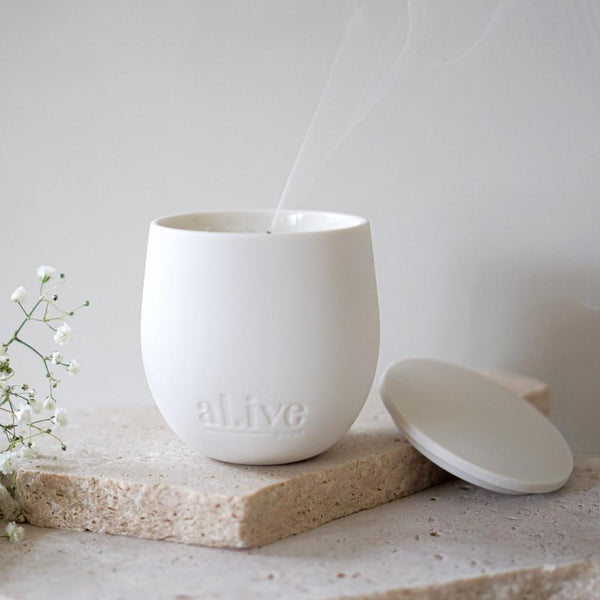 Sweet Dewberry & Clove Soy Candle