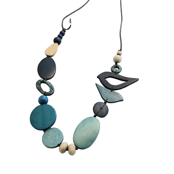 2 Birds Together on Oval Beads Blue