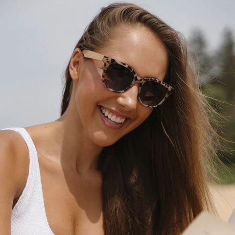 LILA GRACE IVORY TORTOISE l Brown Lens l White Maple Arms