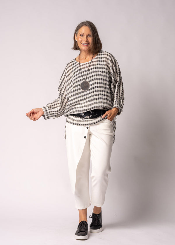 Susanne Linen Top in Onyx