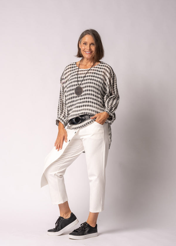 Susanne Linen Top in Onyx