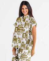 Betty Basics-Mara Short Sleeve Shirt - Geo Floral