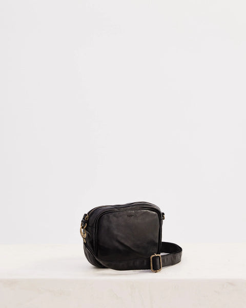 Camera Crossbody Black