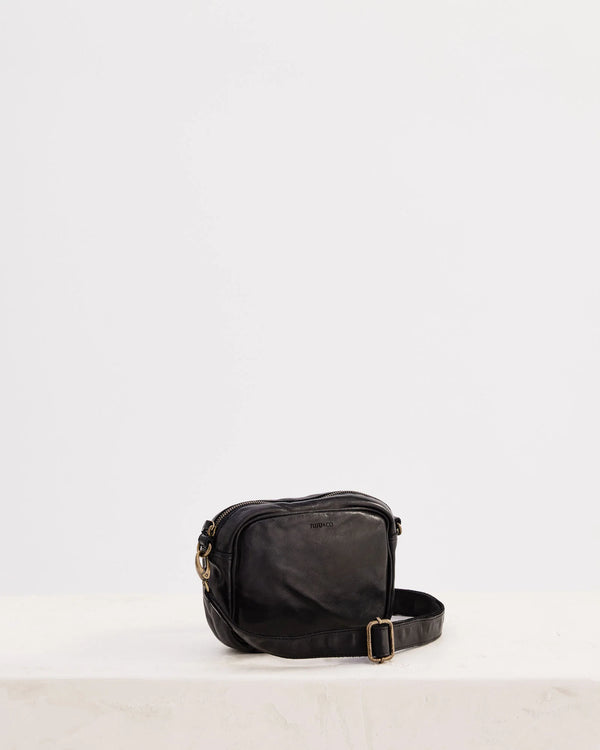 Camera Crossbody Black