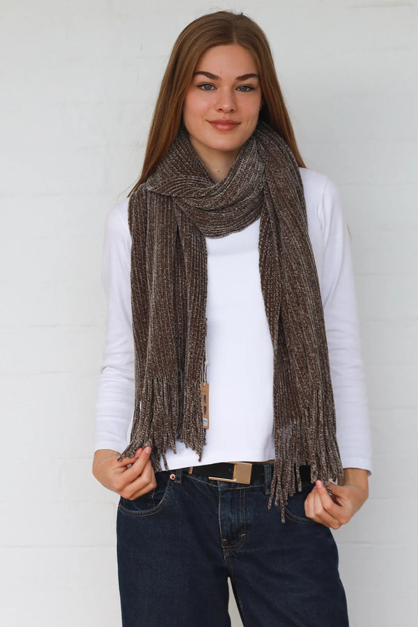 Chenille Scarf Chocolate