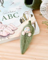 Tara Treasures- May Gibbs x Tara Treasures - Gumnut Baby Snugglepot Cuddlepie Ornament