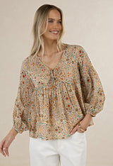 Lara Blouse Almond