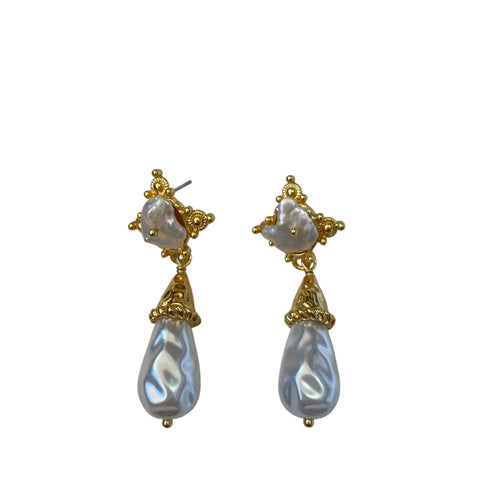 Belle Pearl  Earrings