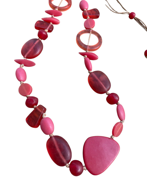 Resin oval necklace Red