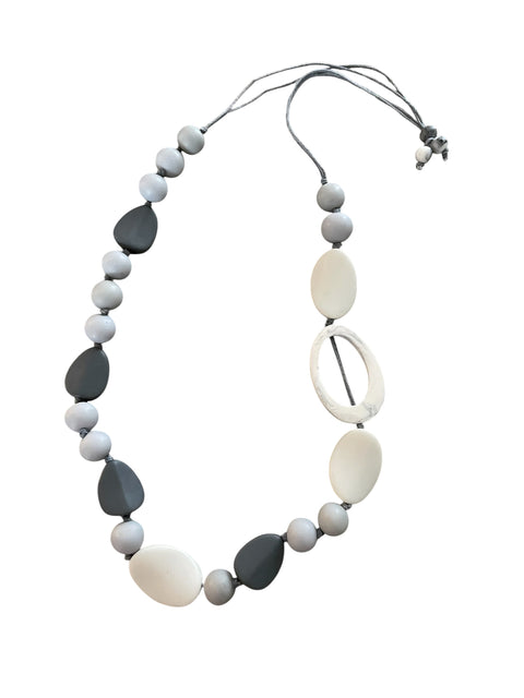 Resin Two Tone Beaded necklace
