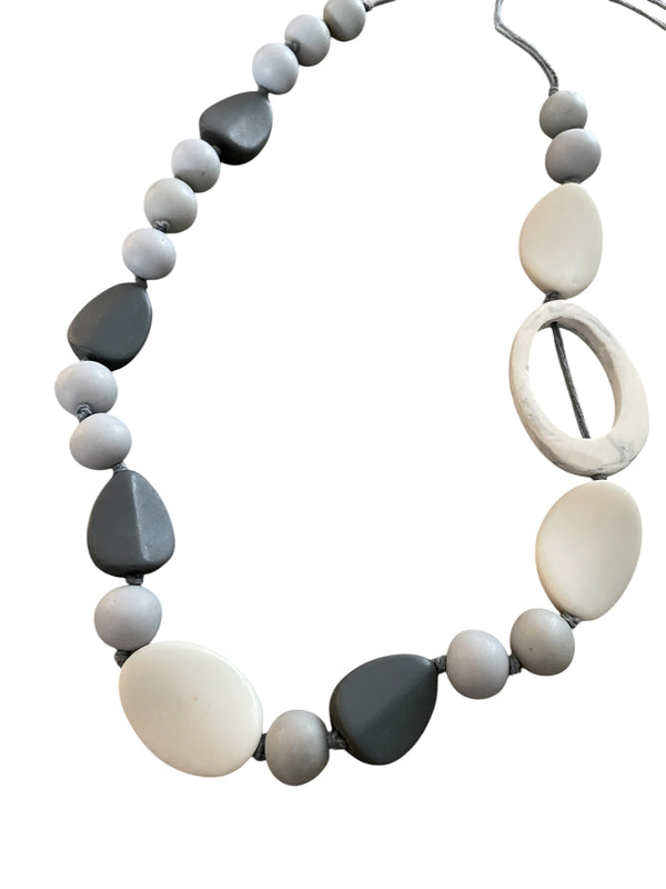 Resin Two Tone Beaded necklace