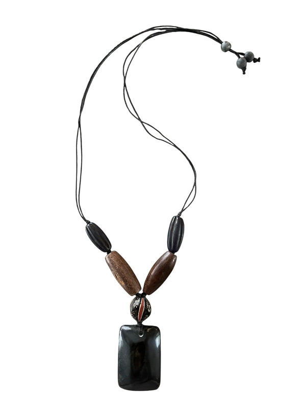 Resin Pendant Necklace Black
