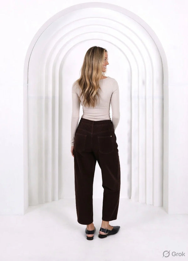 Leo Barrel Corduroy Jeans Chocolate
