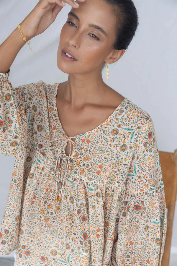 Lara Blouse Almond