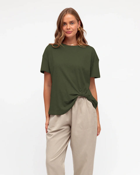 Easy Tuck Tee Olive