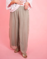 Donna Donna Geri Silk Pants | Taupe