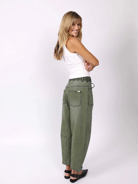 Leo Barrel Jeans Khaki