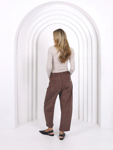 Leo Barrel Jeans Chocolate