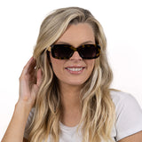 SOEK VIBE TOFFEE TORT l Black Polarised Lens l White Maple Arms