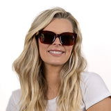 SOEK ZAHRA AUBURN l Smoky Polarised Lens l Walnut Arms