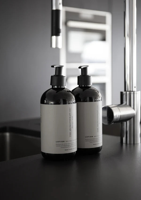 Therapy Sea Salt & Sandalwood Hand & Body Wash