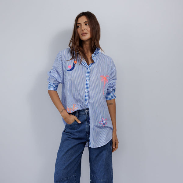 Stripe embroidered motif shirt Blue