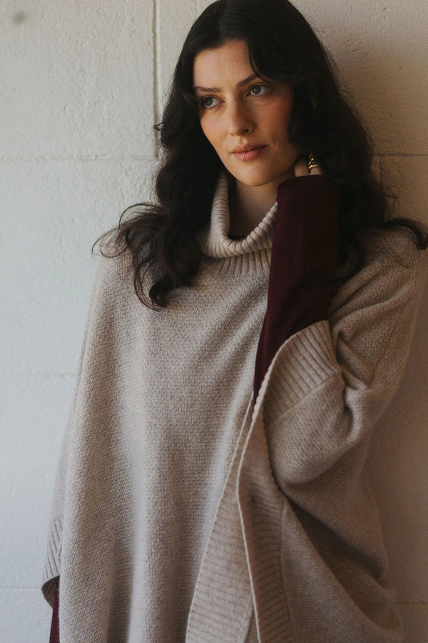 Agnès 100% New Zealand Lambswool Poncho