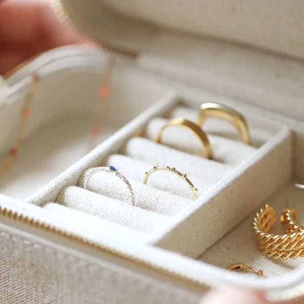 Natural Linen Jewellery Case