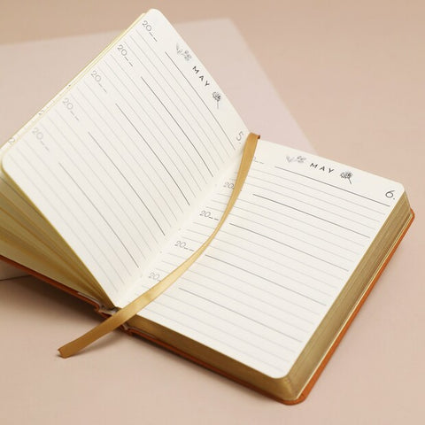 Lisa Angel- Orange Five Year Thought a Day Journal