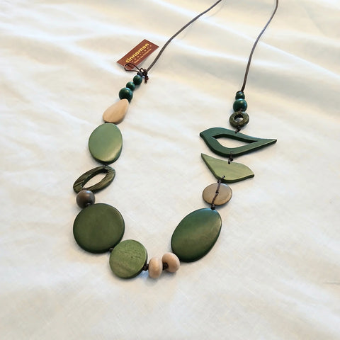 2 Birds Together on Oval Beads Khaki