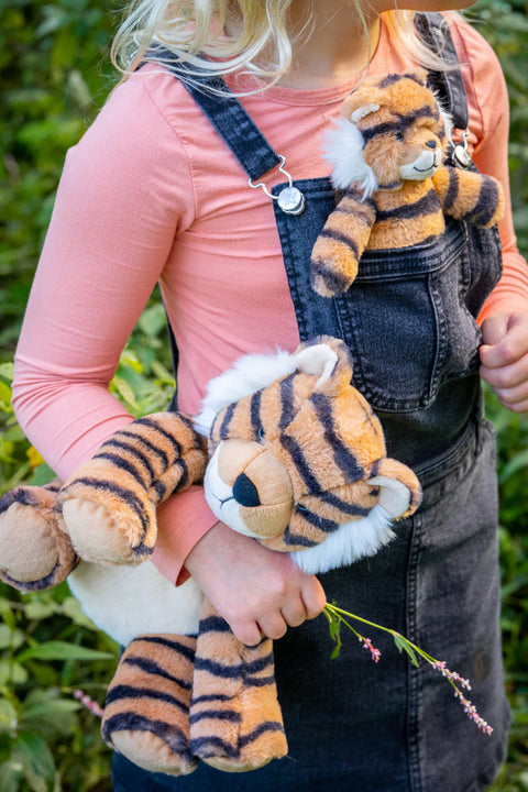 Nana Huchy Tesh the Tiger
