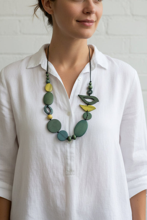 2 Birds Together on Oval Beads Lime
