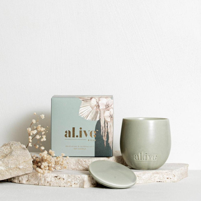 al.ive body BLACKCURRANT & CARIBBEAN WOOD SOY CANDLE - Fig & Little